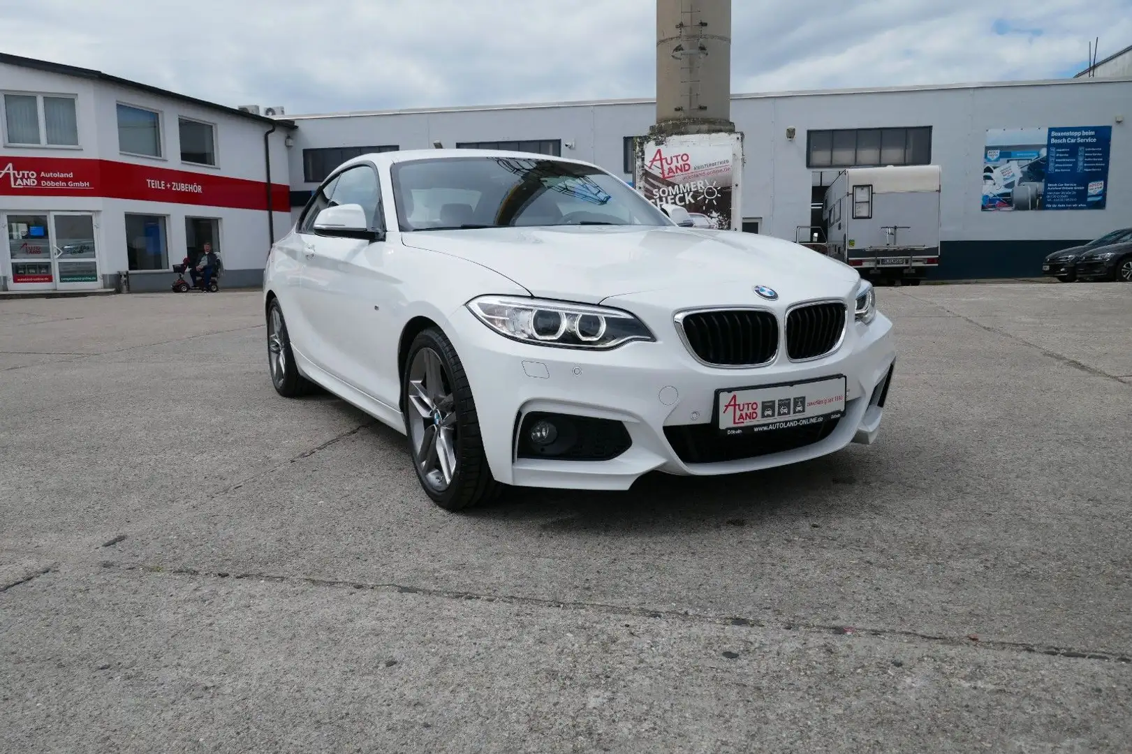 BMW 220 BMW 220i Coupe M-Sport/Bi-Xenon/Navi/SHZ/Schalte Blanc - 1