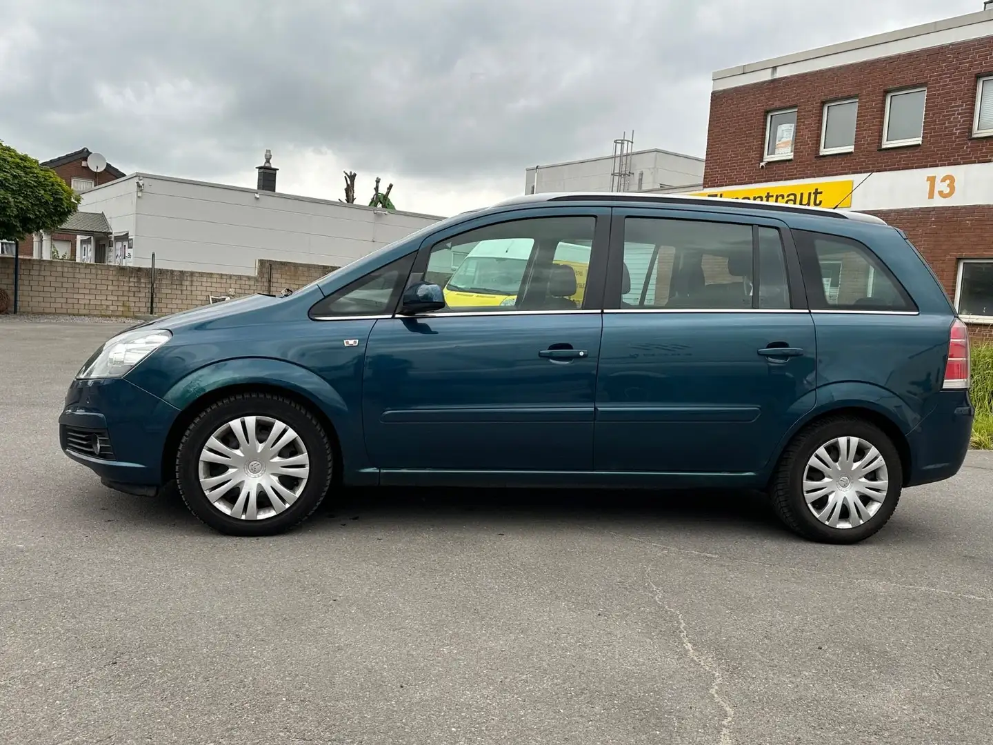 Opel Zafira B 1.9 CDTI Edition AUTOMATIK Navi Grün - 2