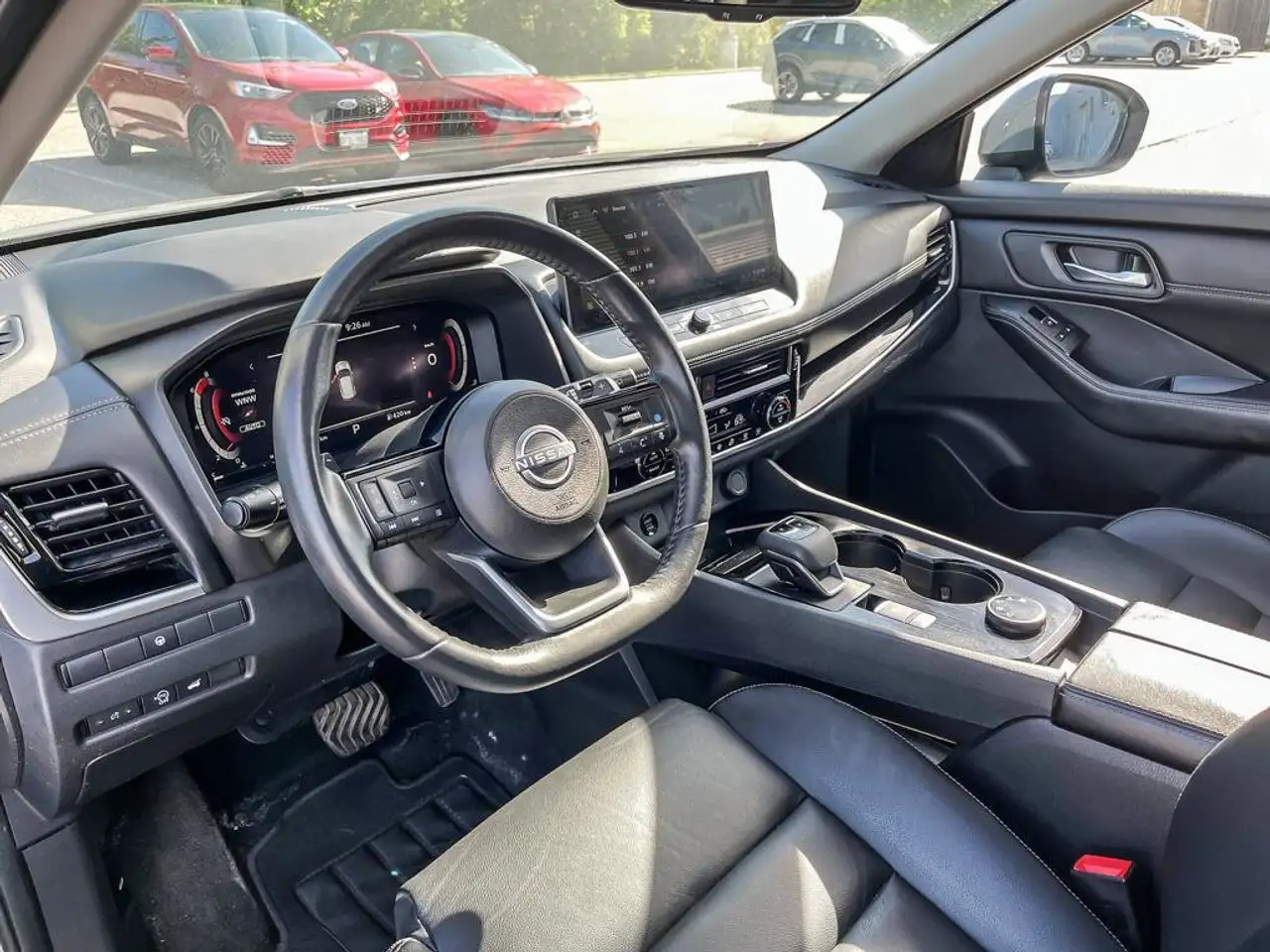 Nissan Rogue снимка Nissan Rogue