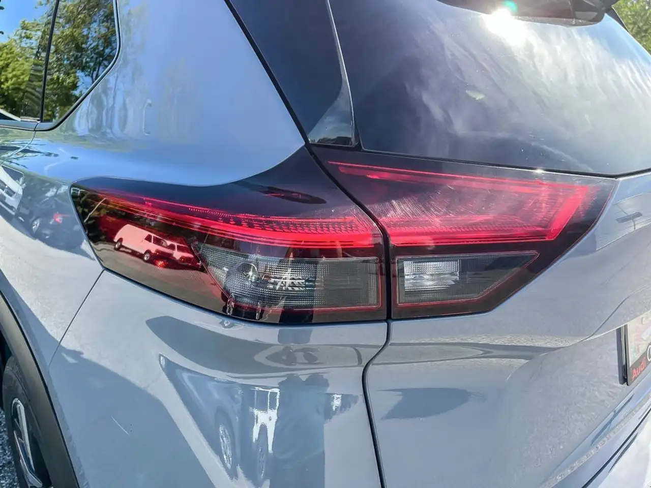 Nissan Rogue снимка Nissan Rogue