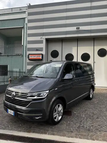 Volkswagen T6.1 Caravelle 8 Posti GANCIO TRAINO porte Elettriche  DSG FULL!!