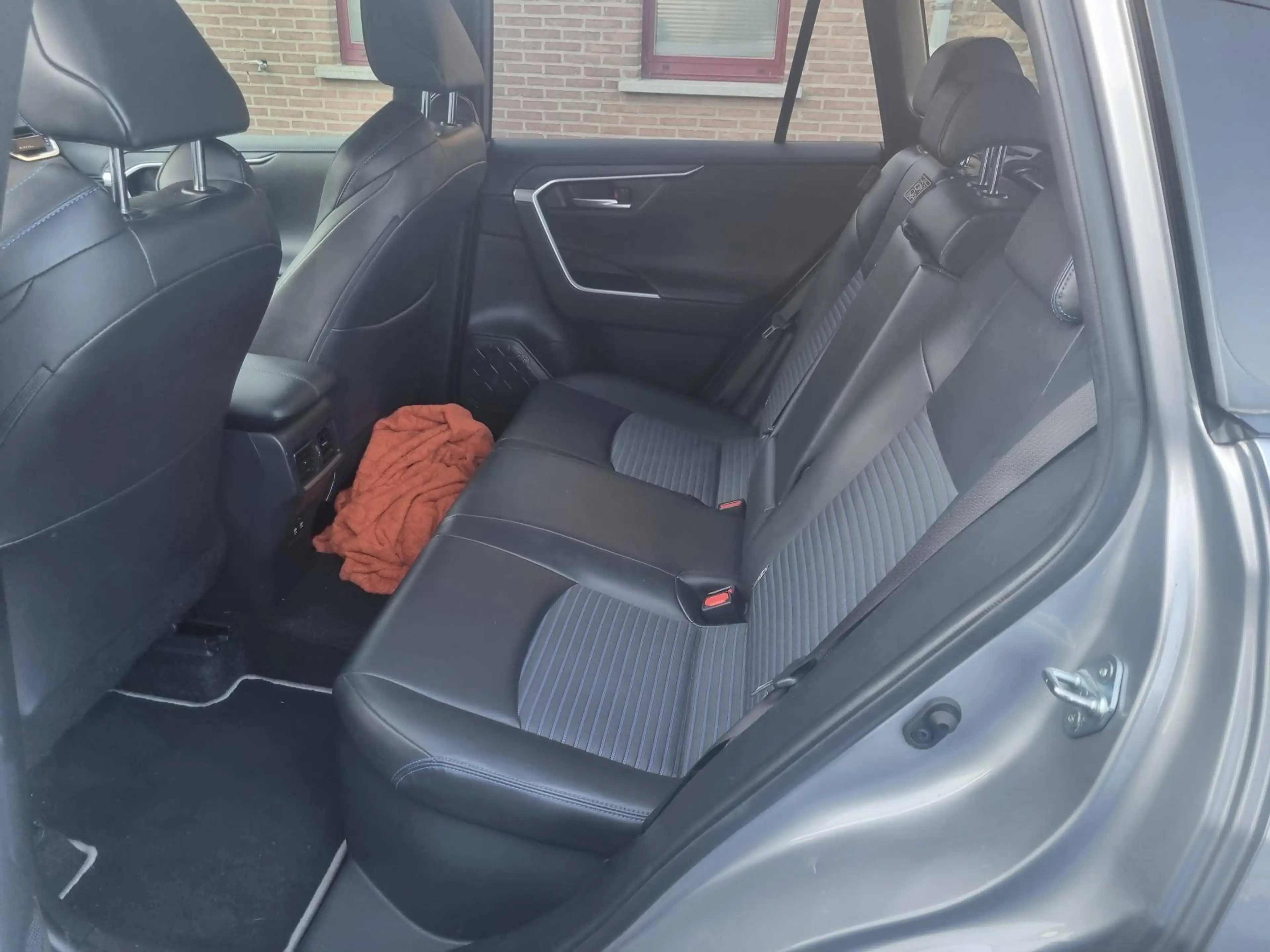 Toyota RAV 4 RAV4 Hybrid HEV 2.5i i-AWD Dynamic Plus (NiCad) — photo 10
