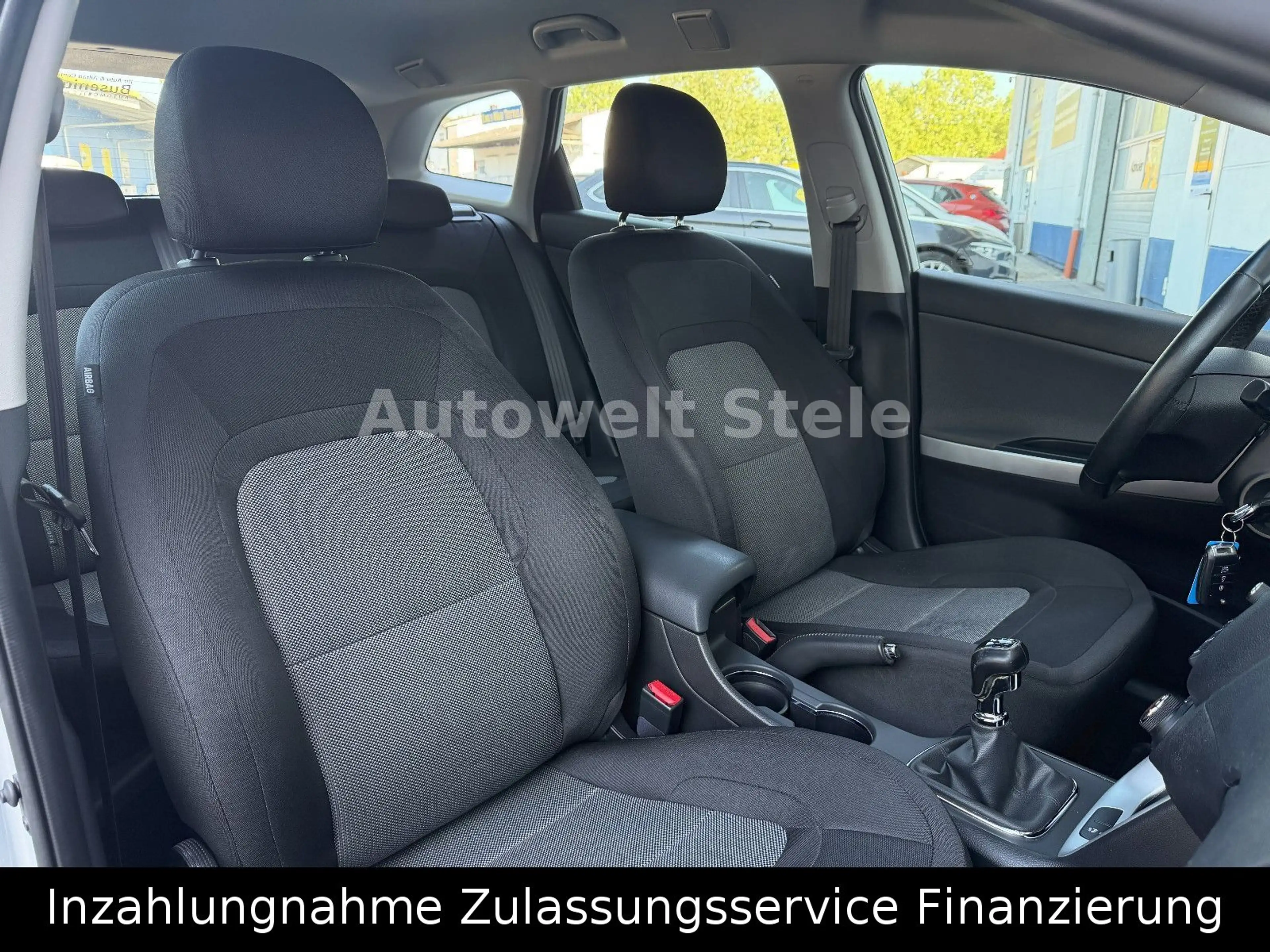 Kia Ceed SW / cee'd SW Navi SHZ PDC Kamera — photo 9