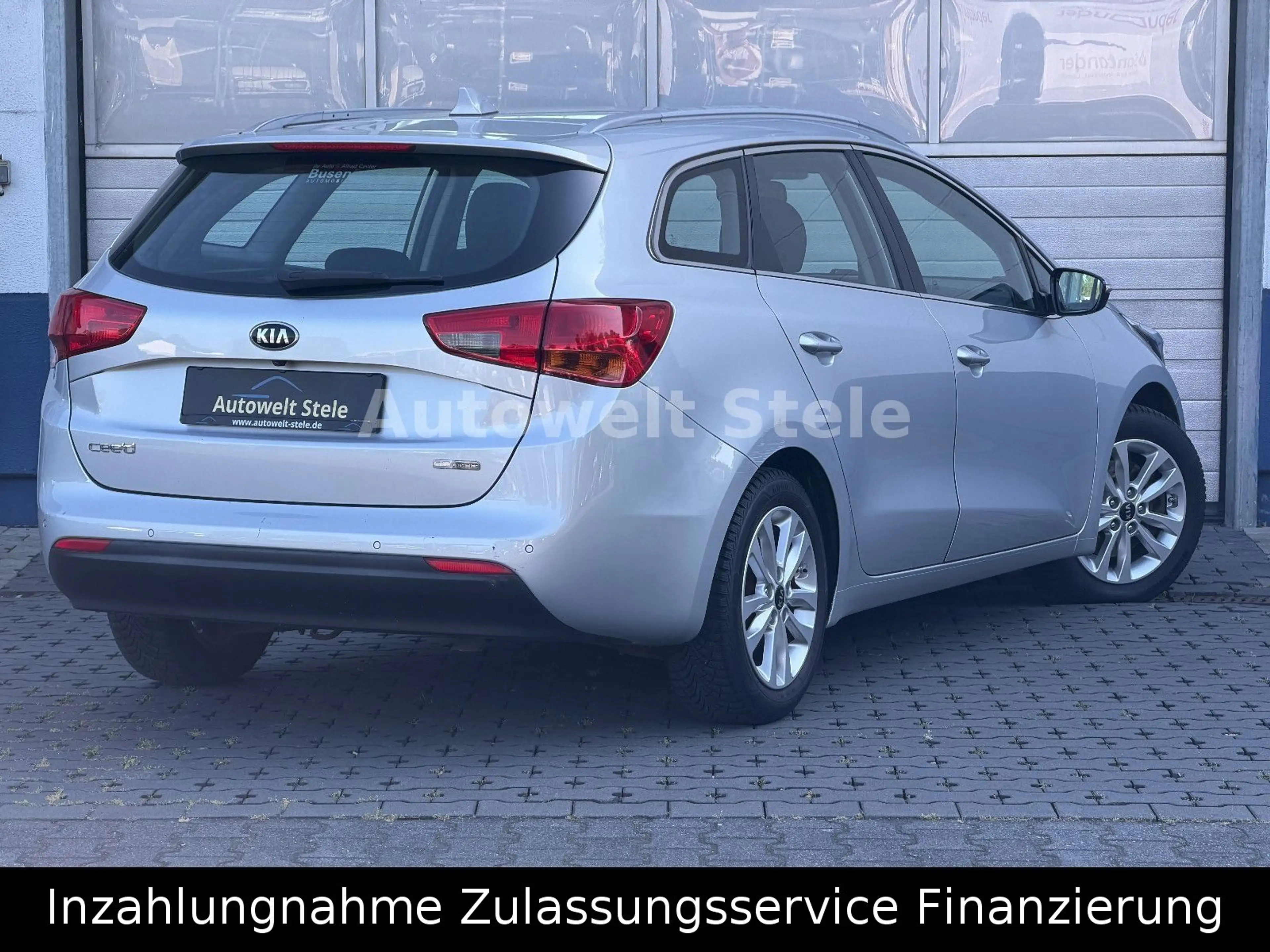 Kia Ceed SW / cee'd SW Navi SHZ PDC Kamera — photo 4