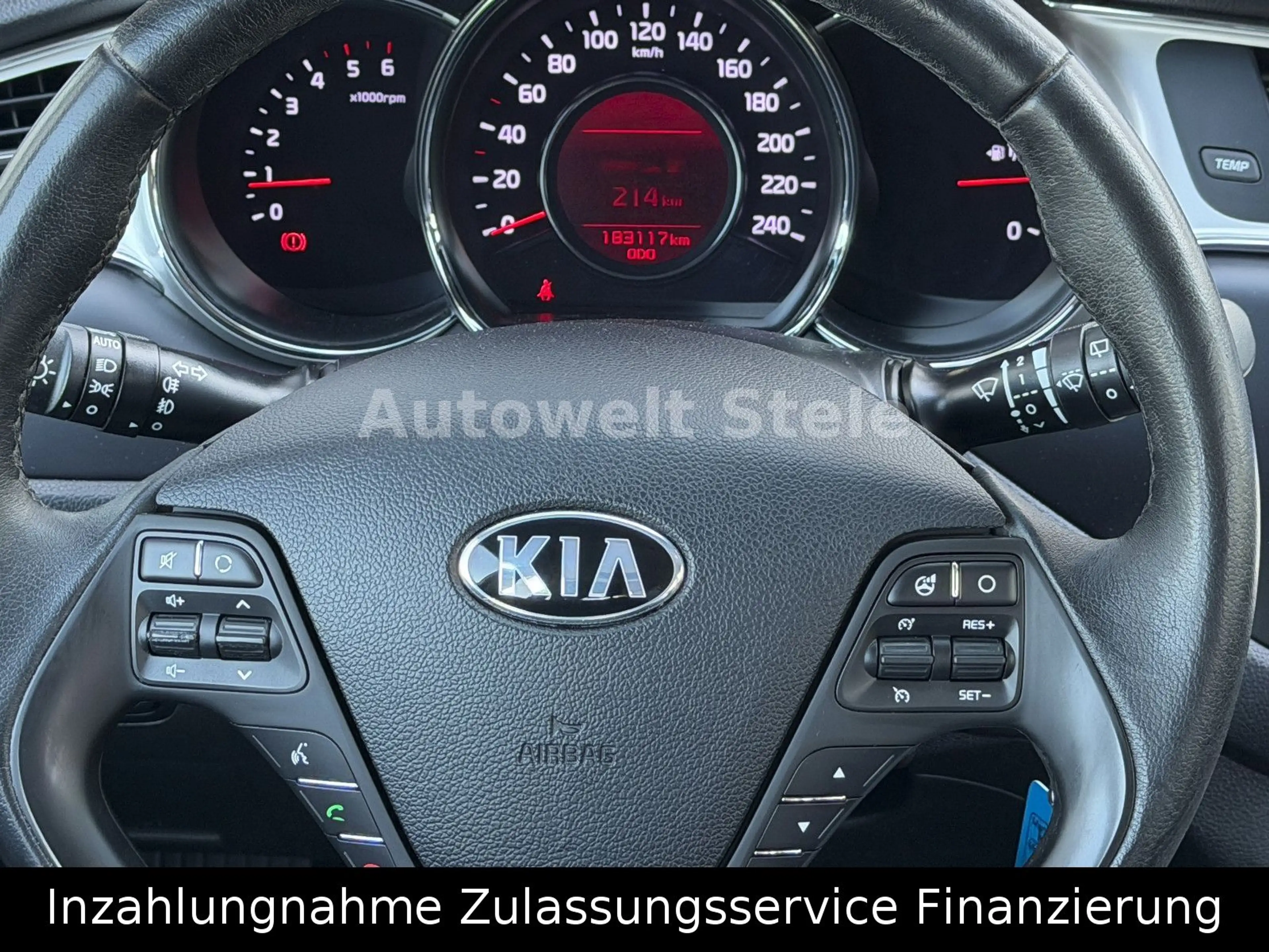 Kia Ceed SW / cee'd SW Navi SHZ PDC Kamera — photo 15