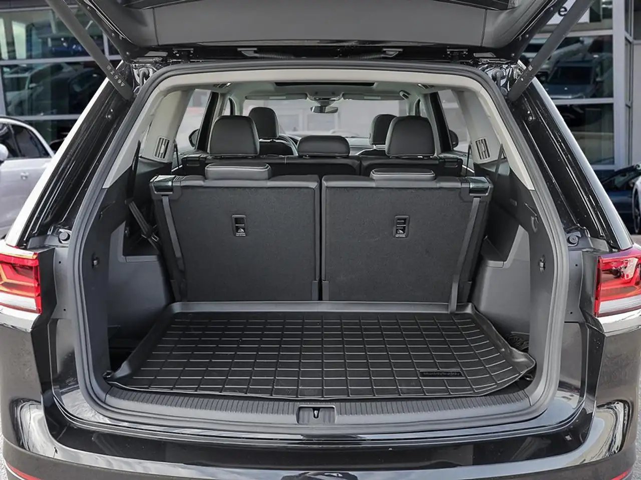 Volkswagen Atlas снимка Volkswagen Atlas