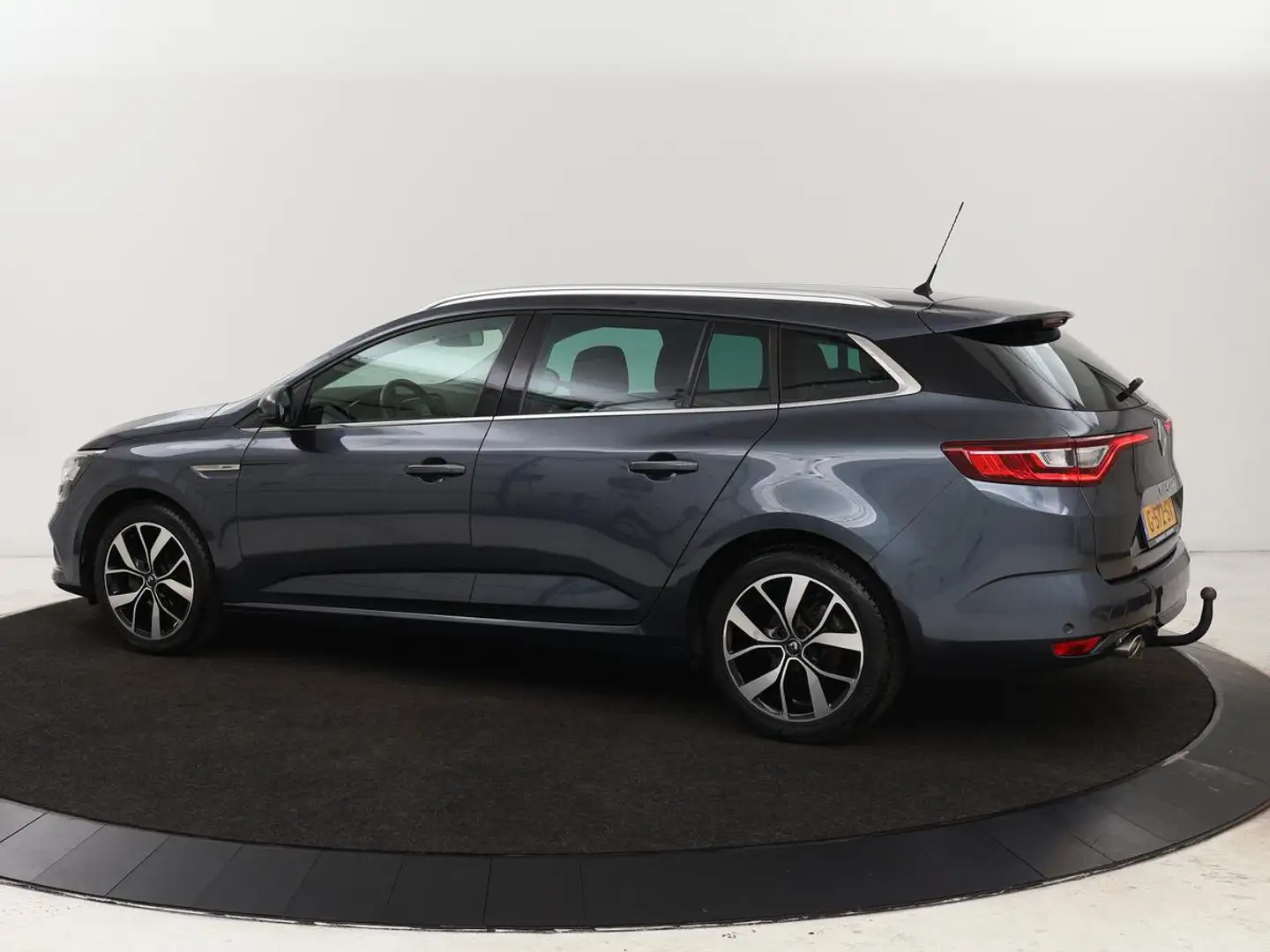 Renault Megane 1.3 TCe Bose | Trekhaak | Carplay | Climate contro Grijs - 2