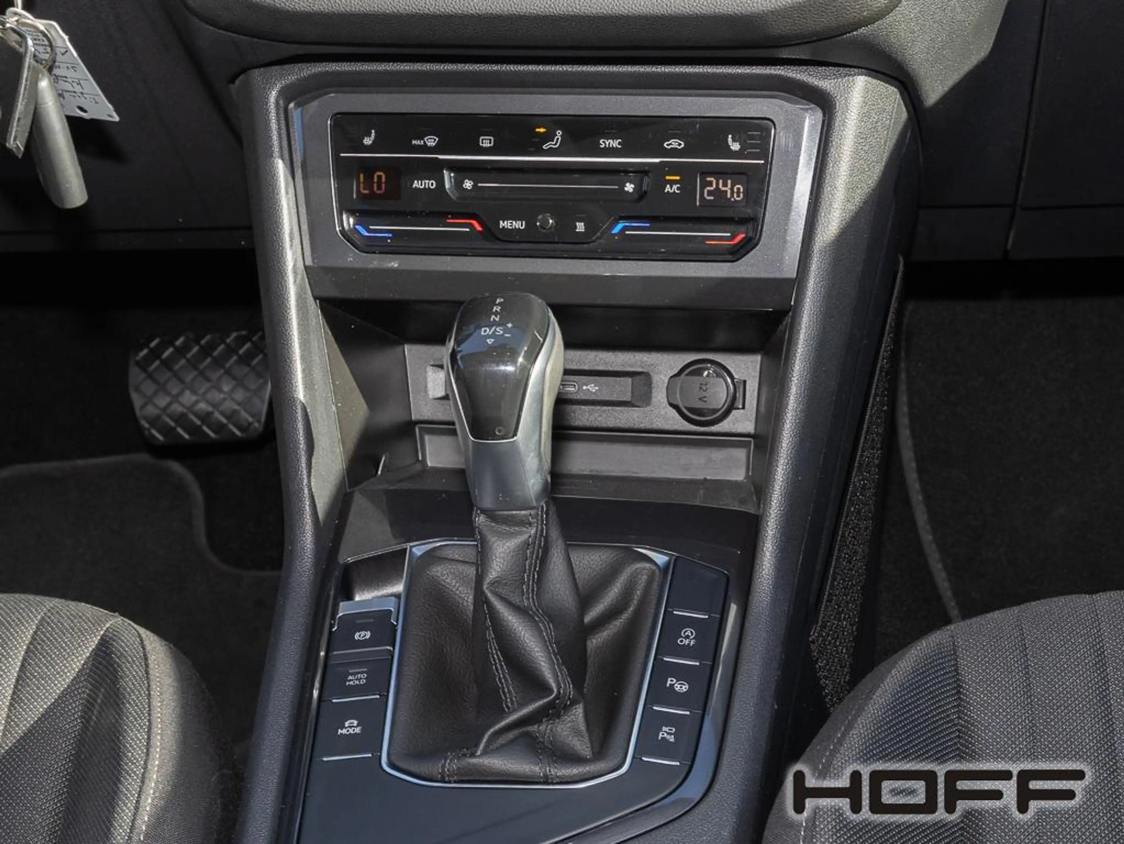 Volkswagen Tiguan Allspace 2.0 TDI DSG Life LED Pano AHK Navi 360°Kamera H&K — photo 9