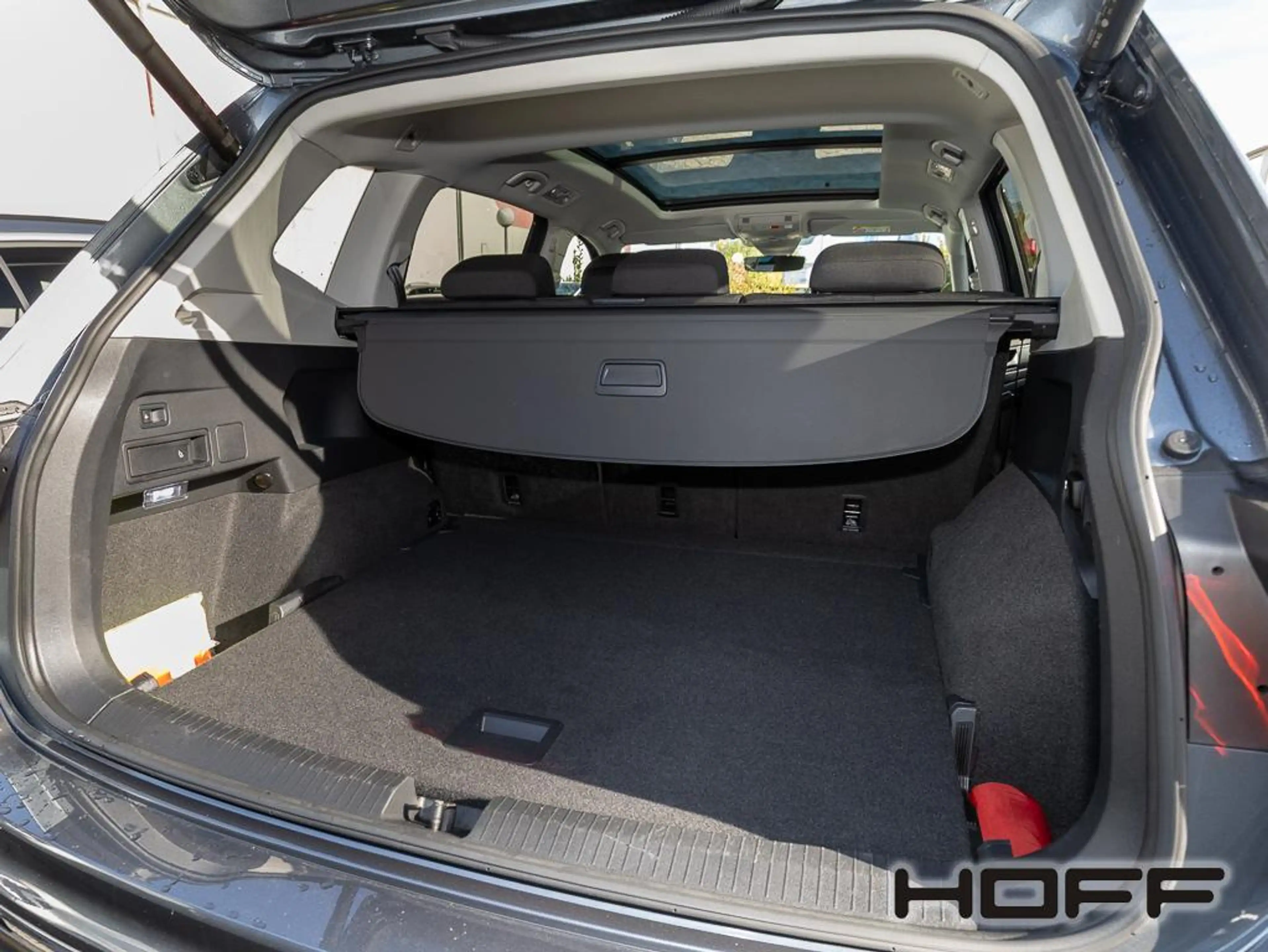 Volkswagen Tiguan Allspace 2.0 TDI DSG Life LED Pano AHK Navi 360°Kamera H&K — photo 14