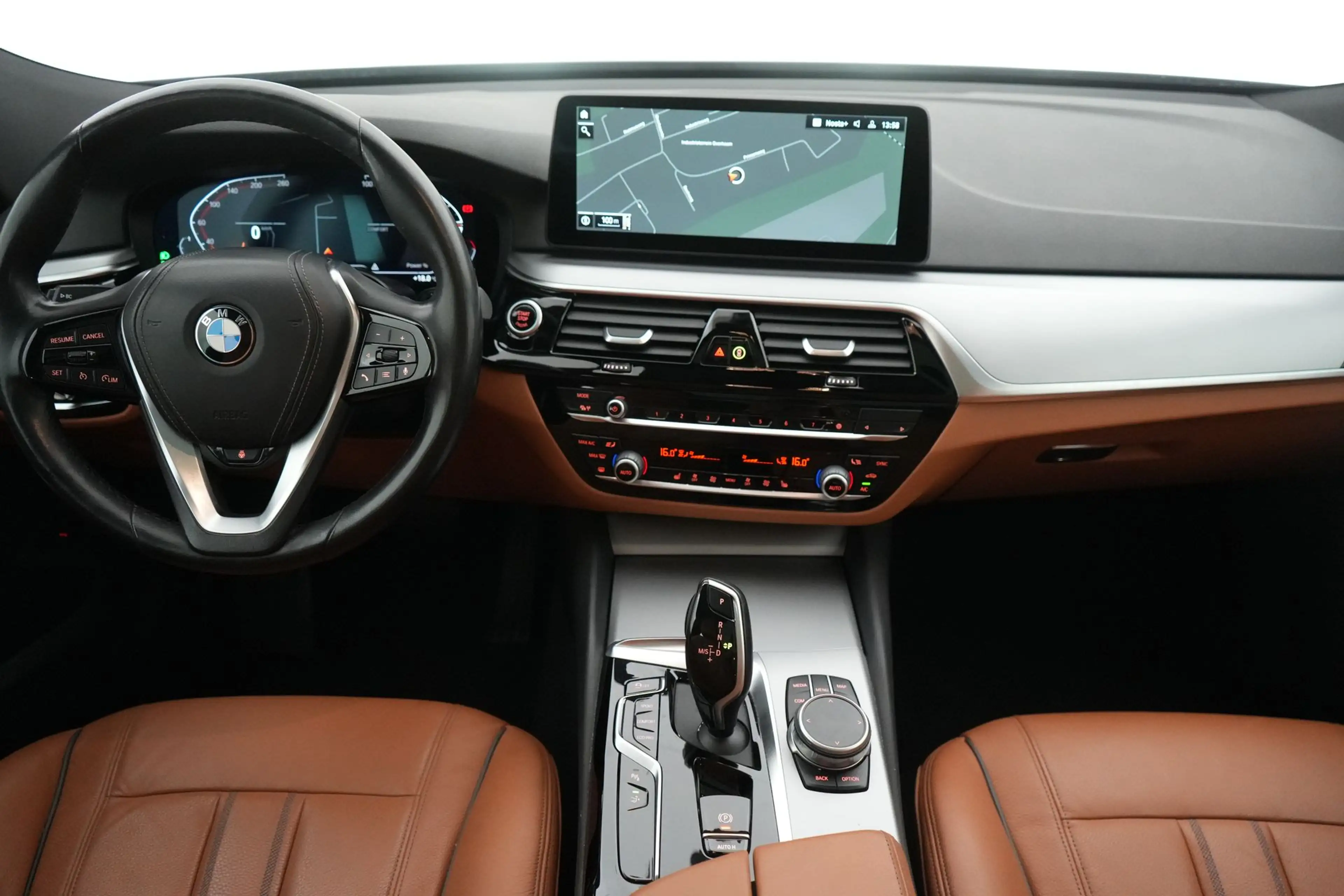 BMW 630 6 Gran Turismo 630iA MHEV LEDER/CUIR LED GPS PDC C — photo 13