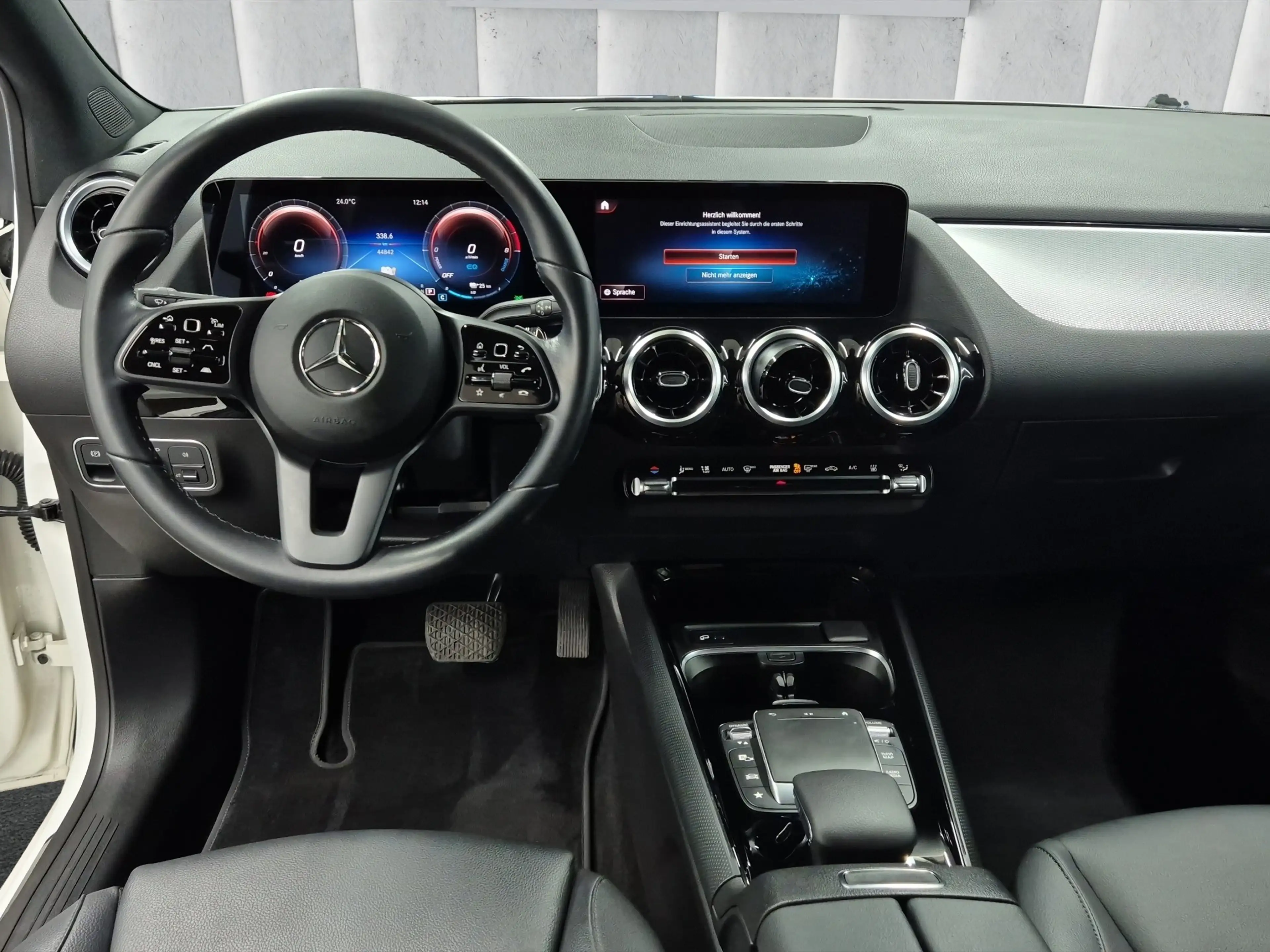 Mercedes-Benz B 250 e Style (EURO 6d) — photo 12