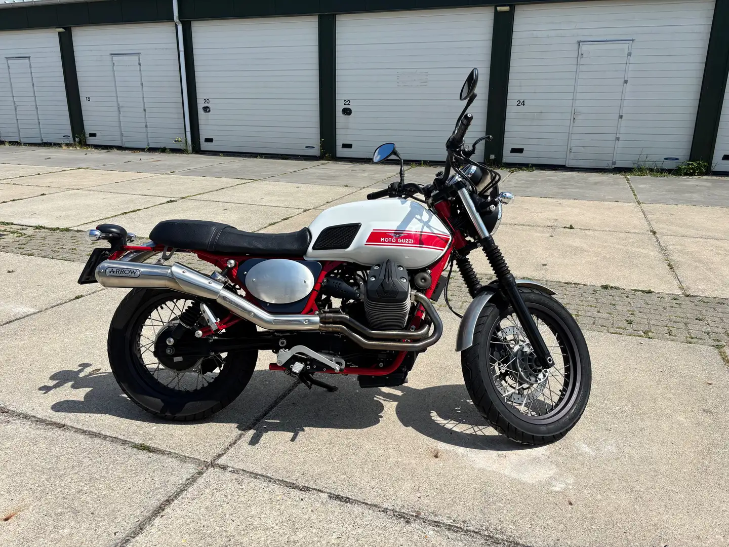 Moto Guzzi V 7 Stornello Wit - 1