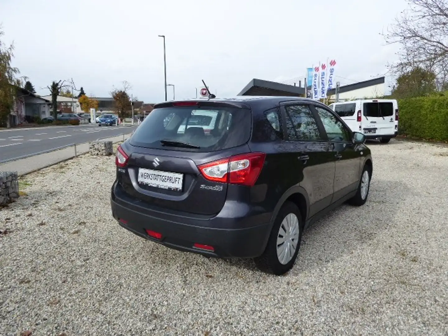 Suzuki SX4 S-Cross 1,6 clear Grau - 2