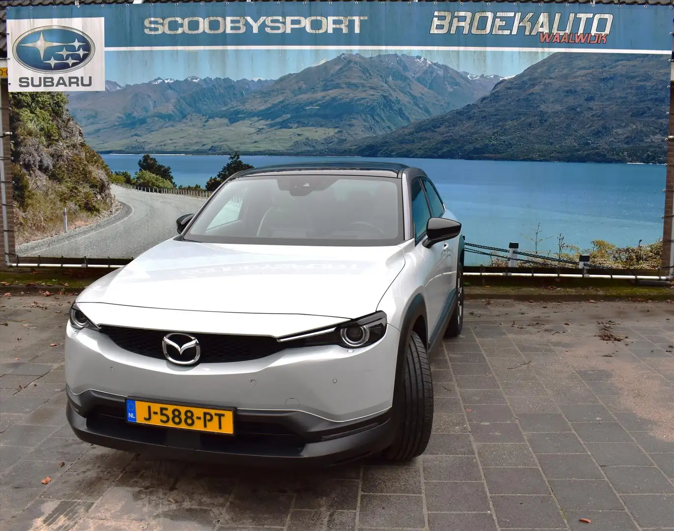 Mazda MX-30 E-SKYACTIV 145pk Aut First Edition 2Tone Blanc - 2