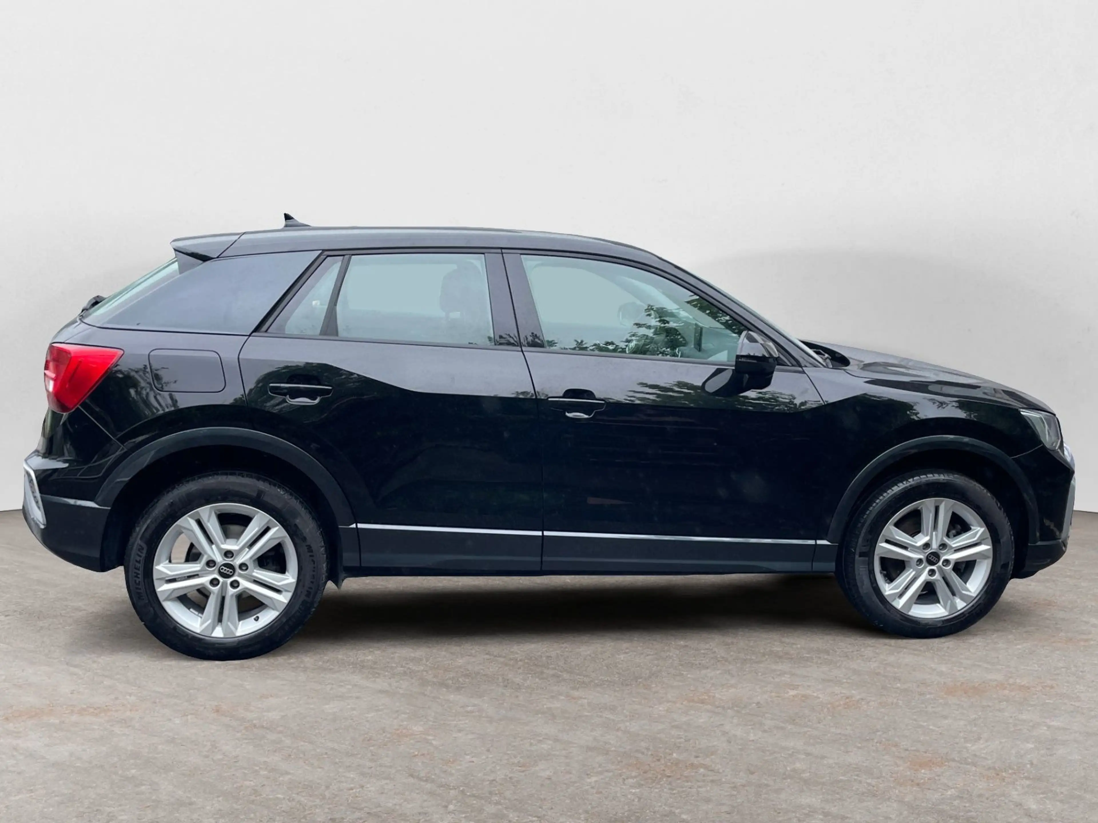 Audi Q2 40 TFSI qu. S-tronic advanced *AHK*LED*Navi* — photo 7