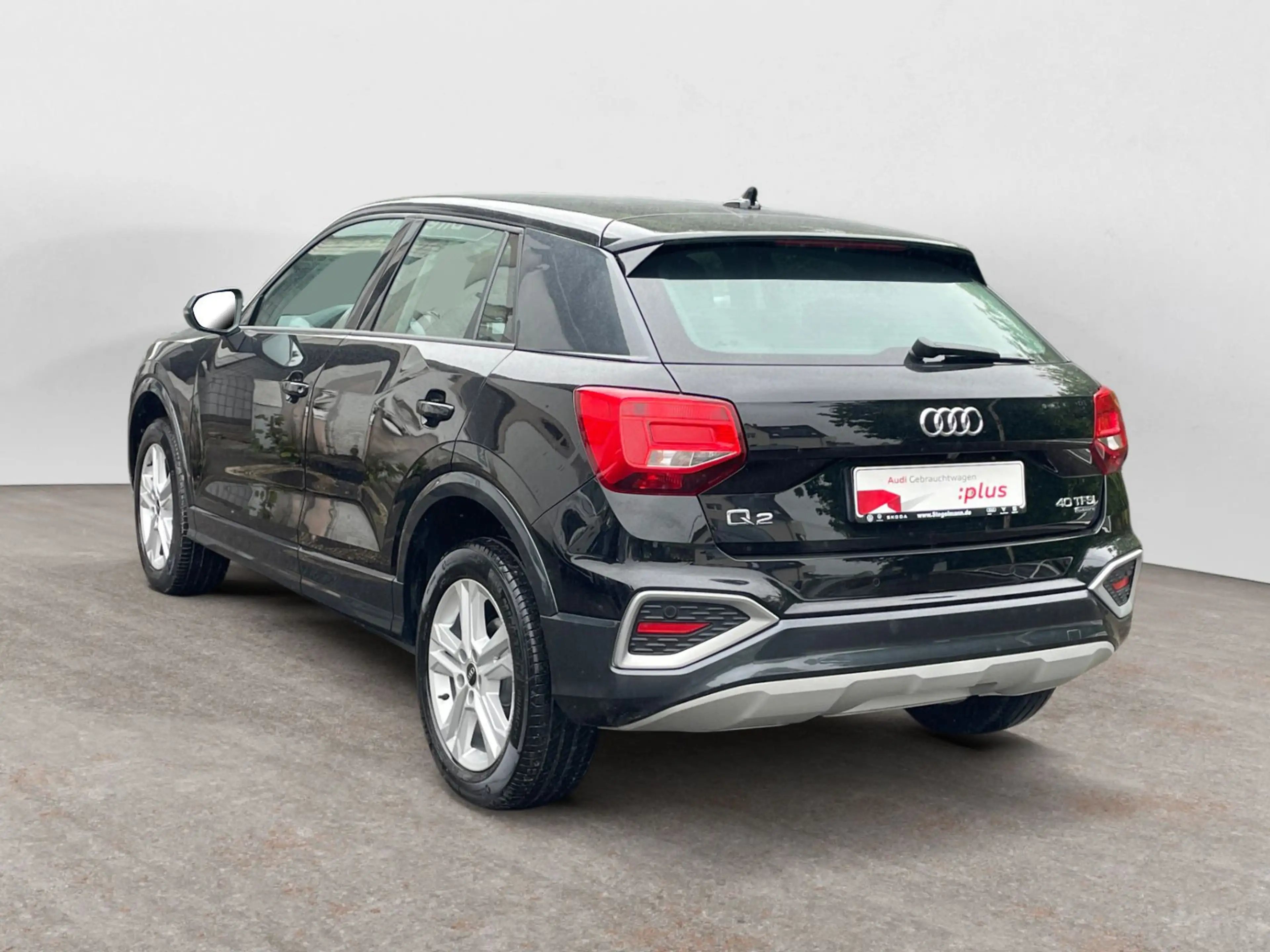 Audi Q2 40 TFSI qu. S-tronic advanced *AHK*LED*Navi* — photo 4