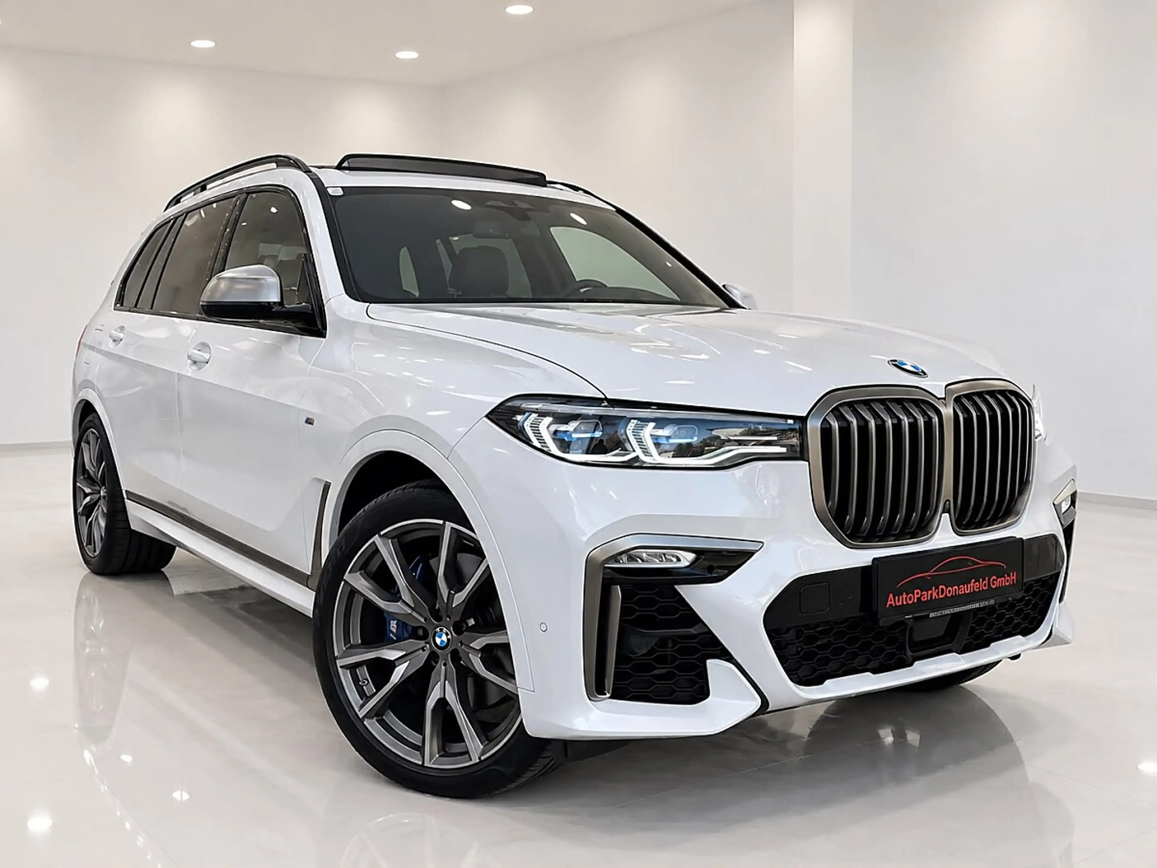 BMW X7 M 50i Aut.-Mwst-Ausweisbar-7-Sitzer-Gepflegt-1-Be... — photo 3