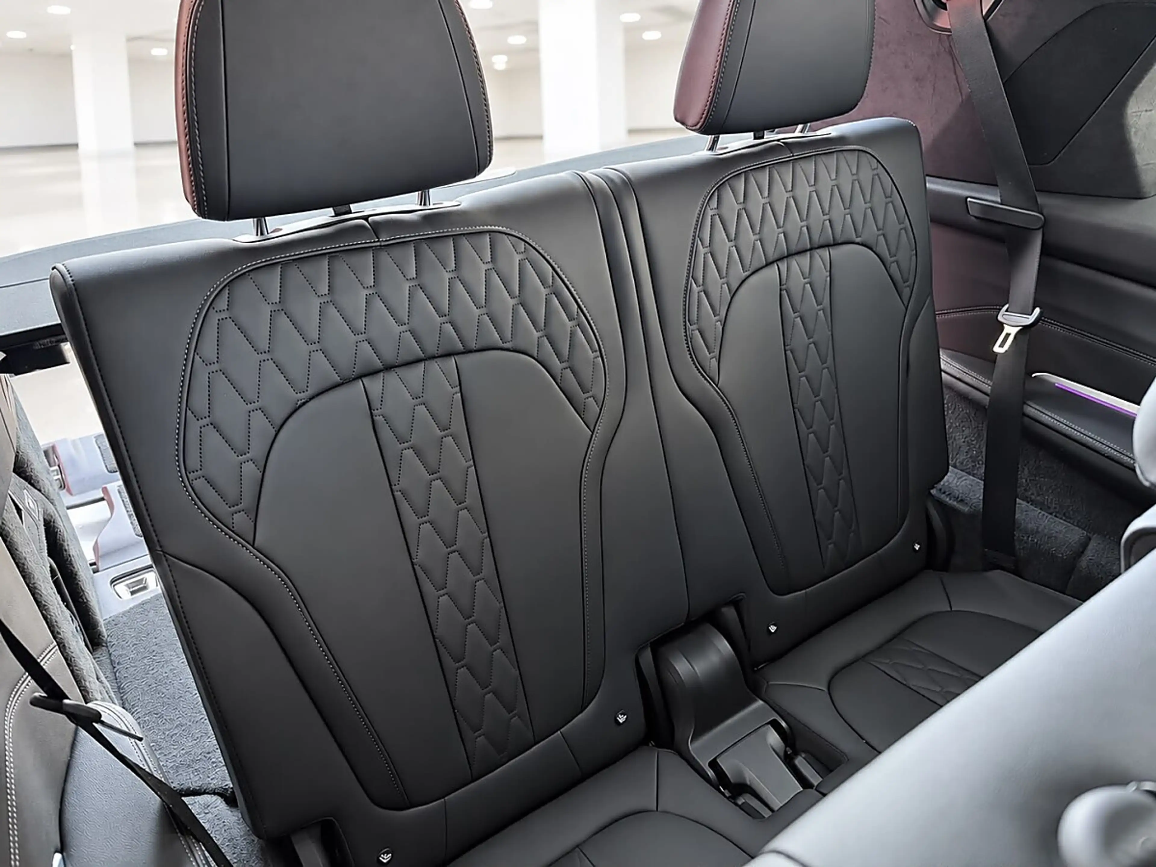 BMW X7 M 50i Aut.-Mwst-Ausweisbar-7-Sitzer-Gepflegt-1-Be... — photo 13