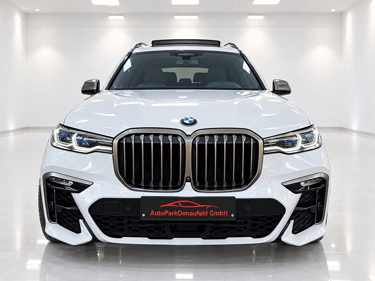 BMW X7 M 50i Aut.-Sky Lounge/7-Sitzer-Gepflegt-1-Besitz- Weiß - 2