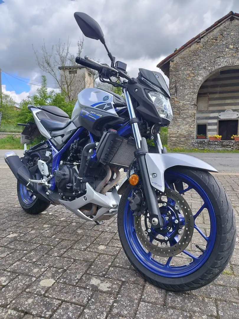 Yamaha MT-03 Adatta per patente A2 Albastru - 2