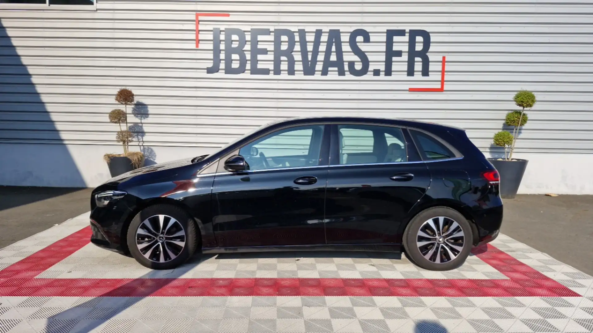 Mercedes-Benz B 180 180 7G-DCT STYLE LINE EDITION Noir - 1