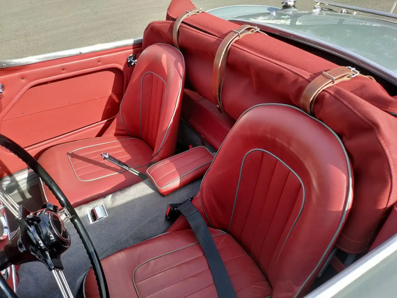Austin-Healey 100-6 BN6 Roadster, foto 3