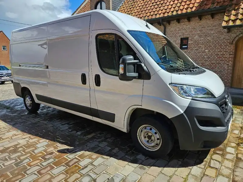 Opel Movano