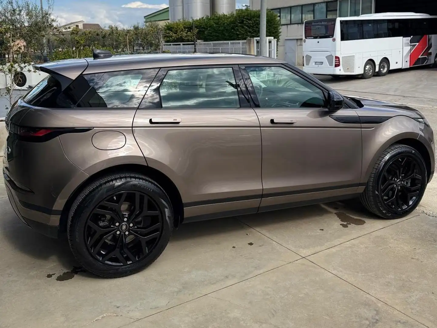Land Rover Range Rover Evoque 5p 2.0 td4 SE R-Dynamic 180cv auto Pelle 20" Nero - 2