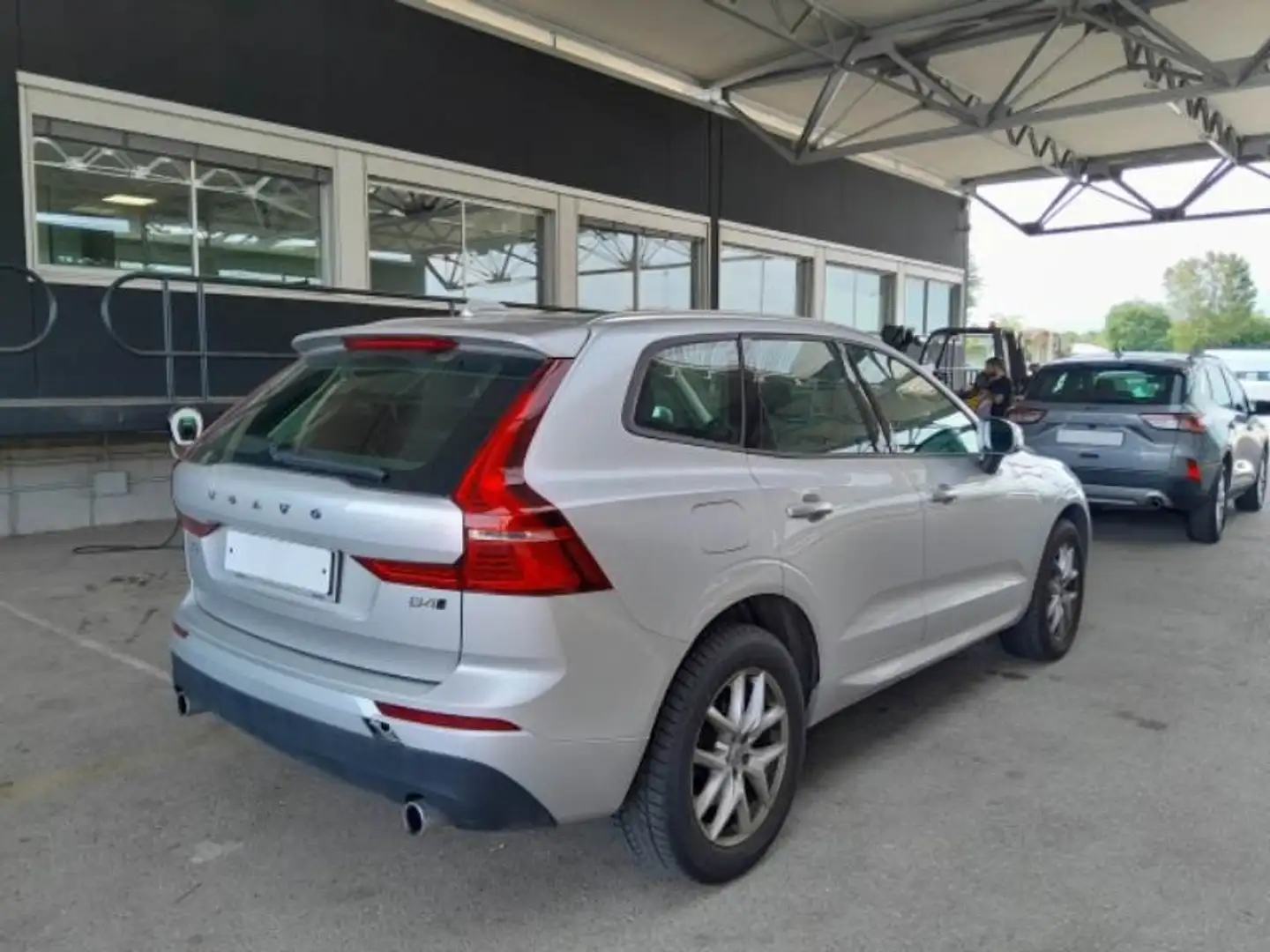 Volvo XC60 2.0 B4 197cv Business awd auto my20 - GC949YT Grigio - 2