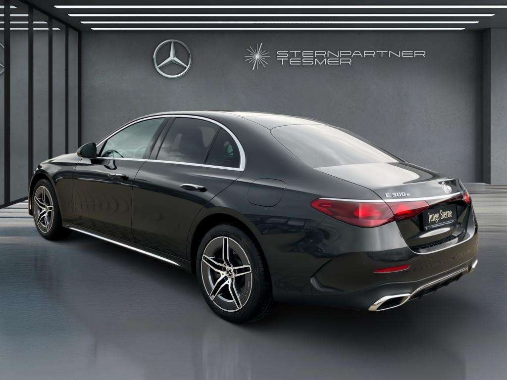 Mercedes-Benz E 300