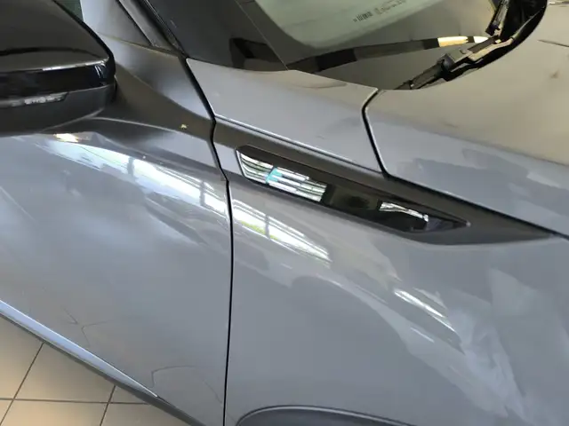 Peugeot 2008 view 10