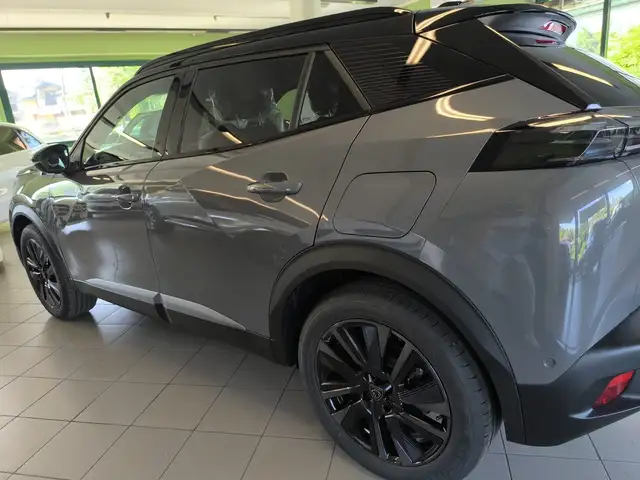 Peugeot 2008 view 7