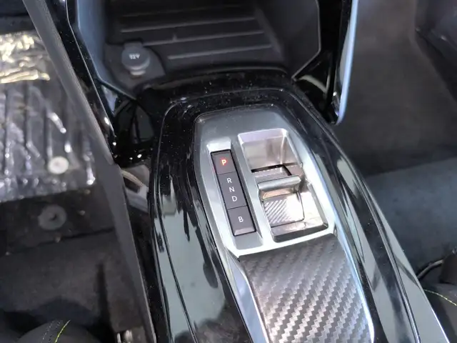 Peugeot 2008 view 16