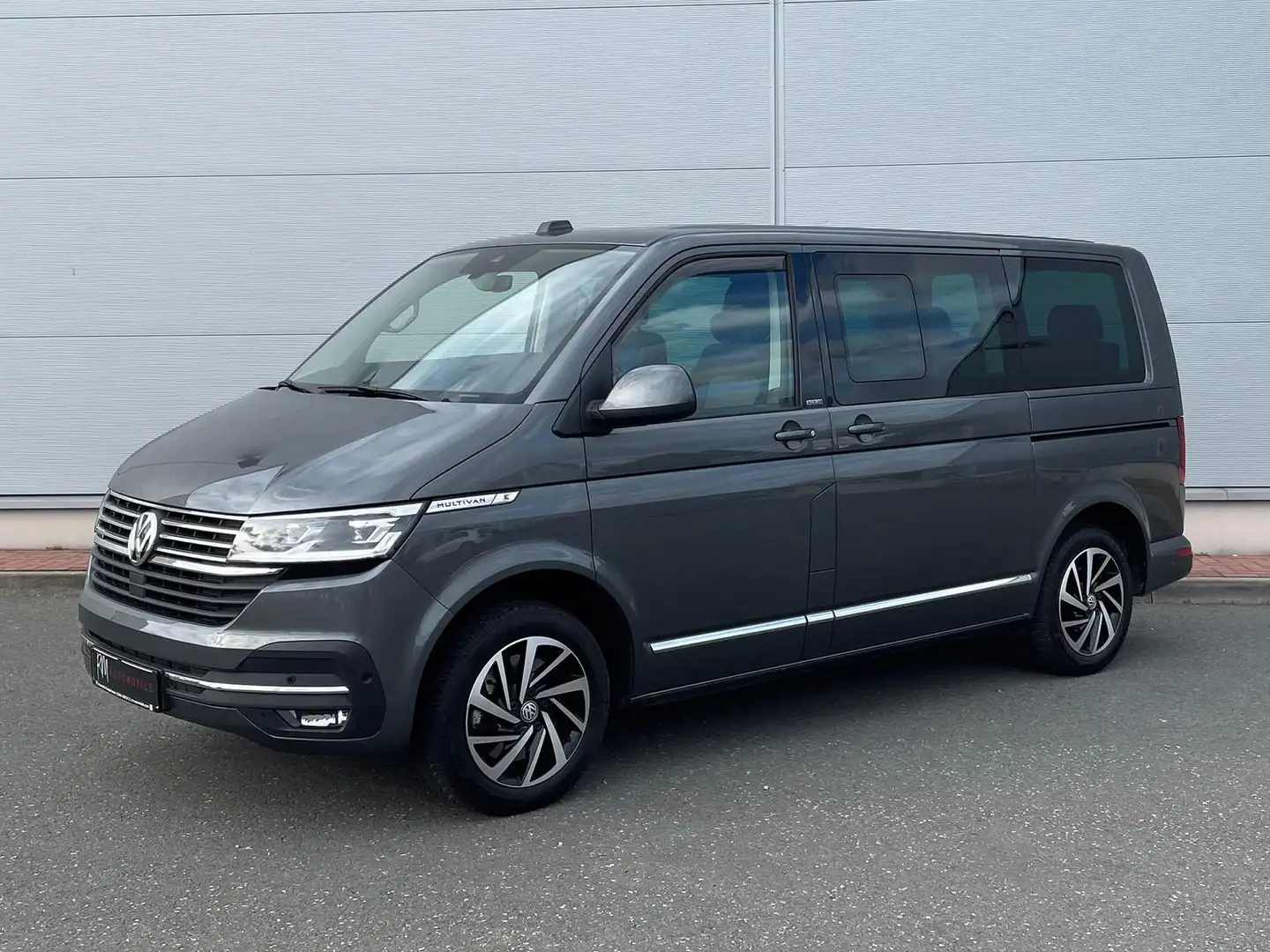 Volkswagen T6 Multivan T6.1 Multivan Comfortline 4M ACC KAMERA SITZHZ Grijs - 1
