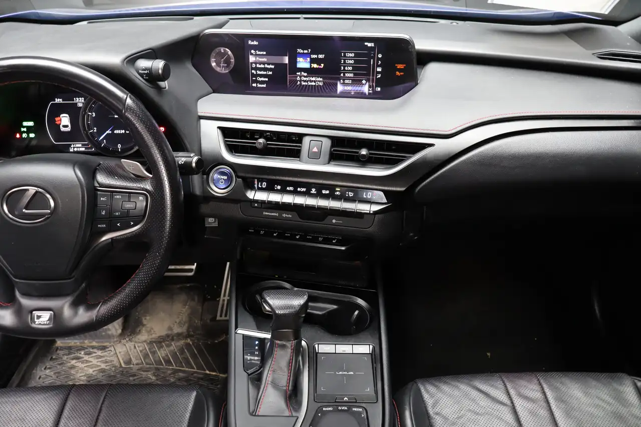 Lexus NX снимка Lexus NX