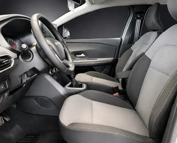 Dacia Sandero view 8