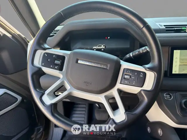 Land Rover Defender view 10