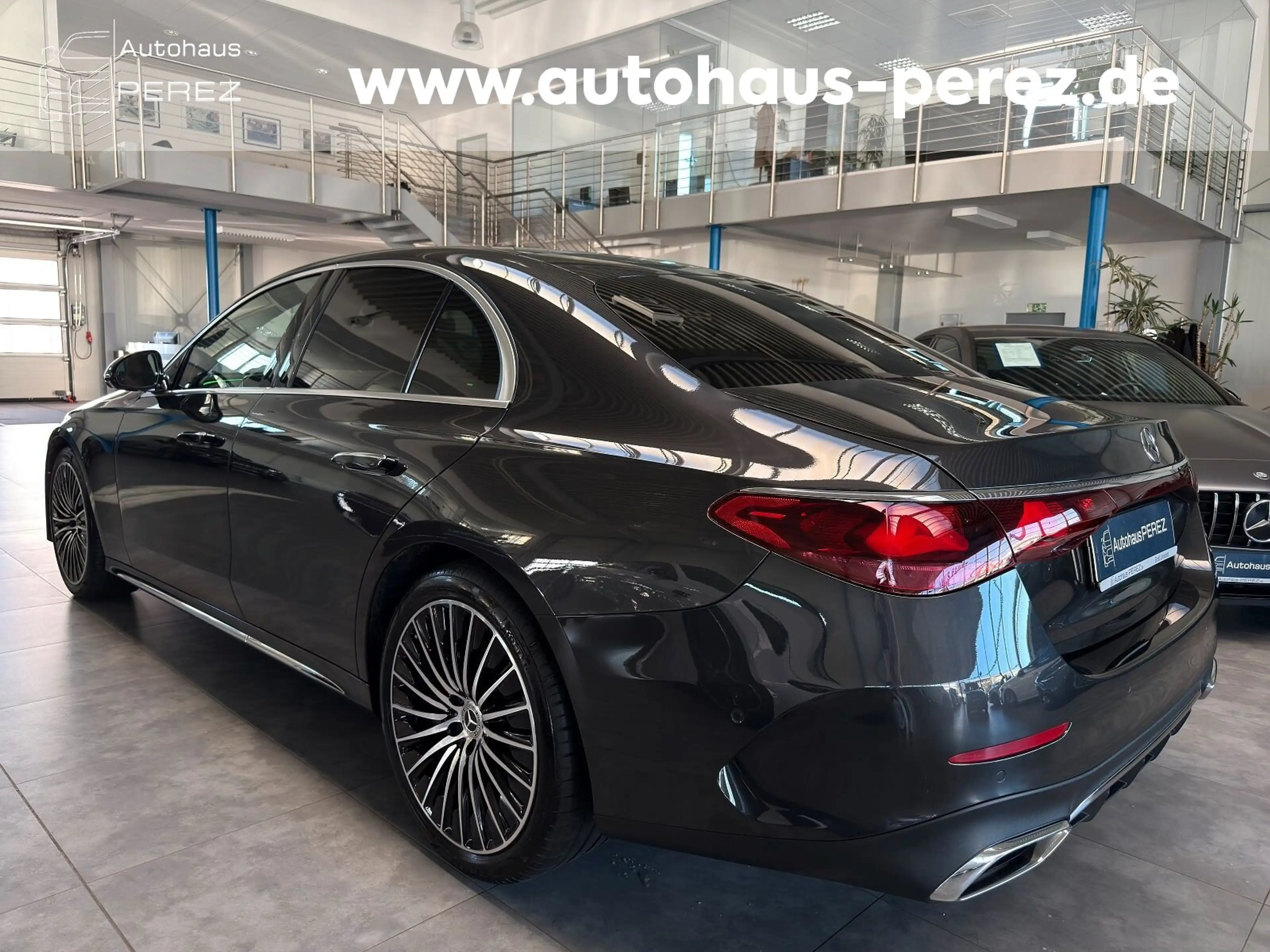 Mercedes-Benz E 450 E 450 4M AMG PREMIUM PANORAMA-SITZKLIMA- 360- 4D — photo 3