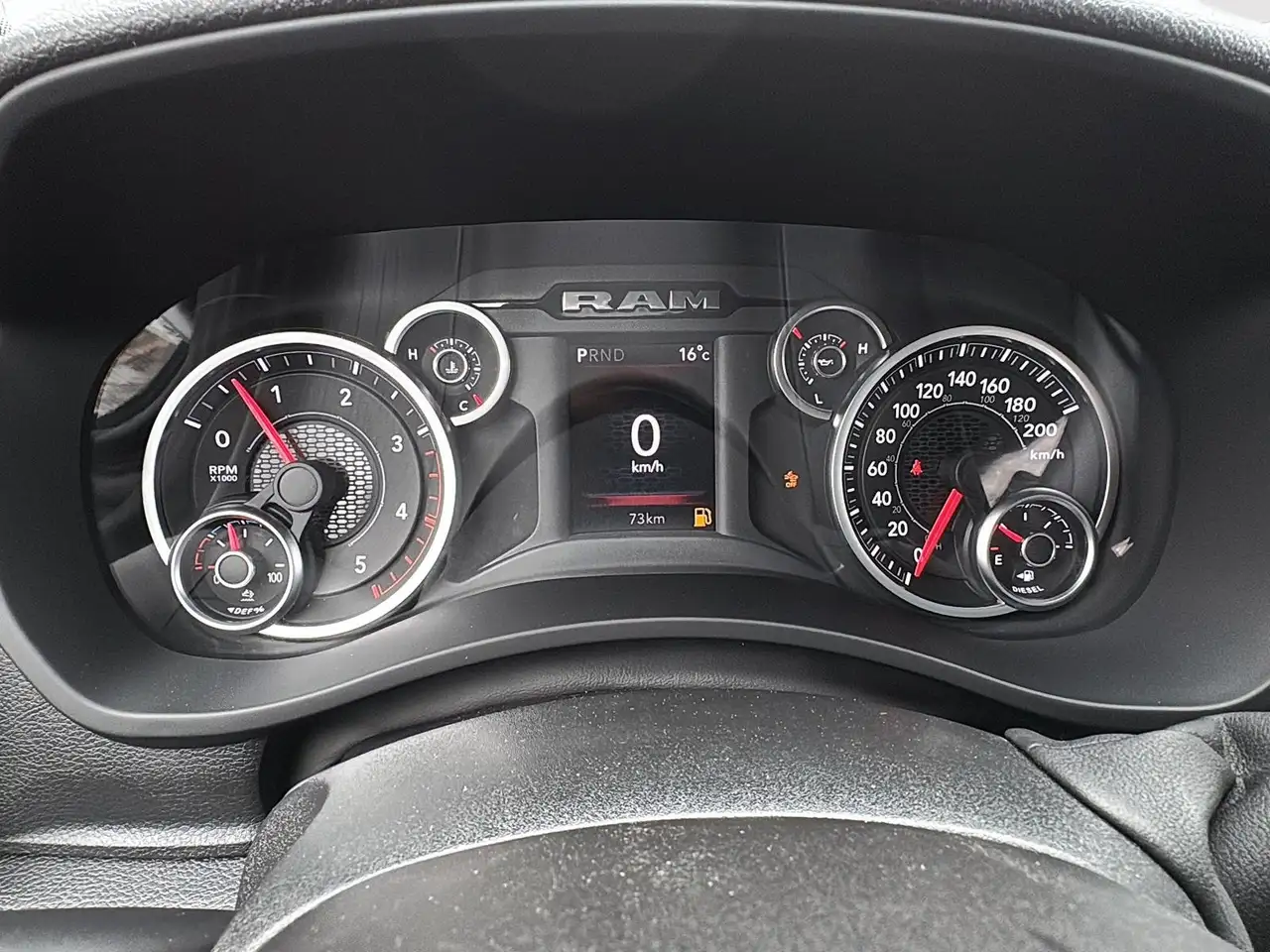 RAM 2500 снимка RAM 2500