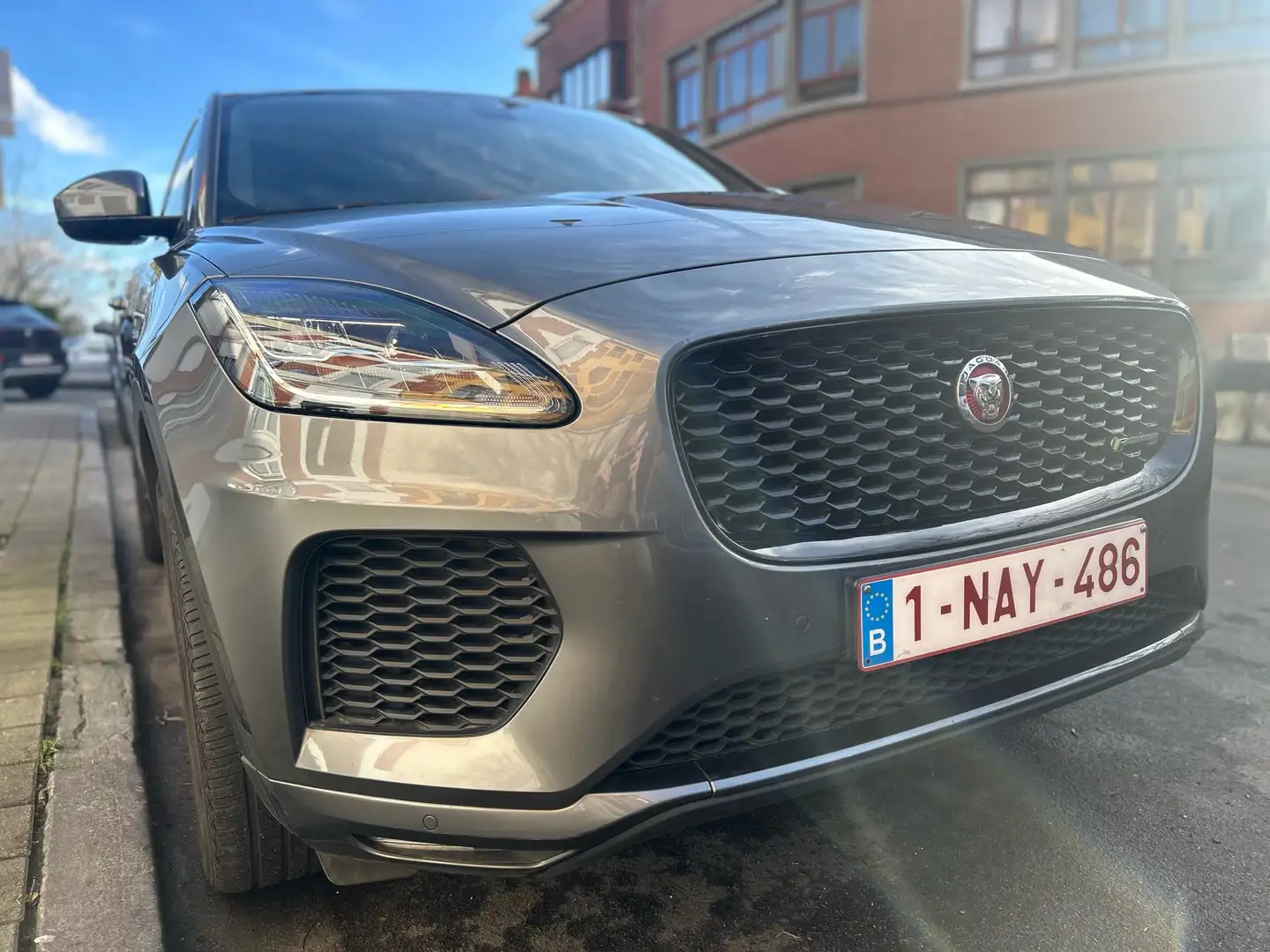 Jaguar E-Pace 2.0 D AWD R-Dynamic - 2