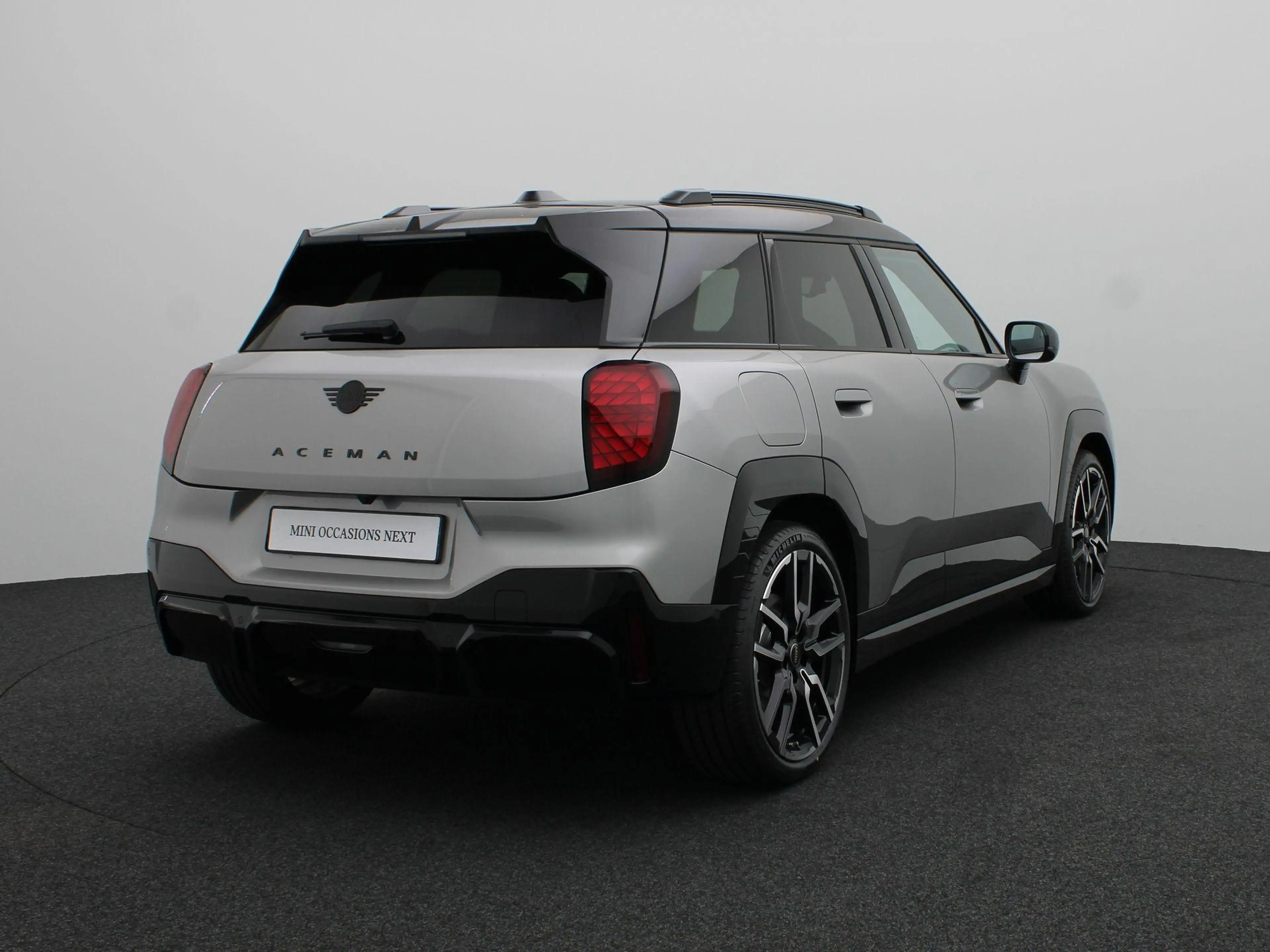 MINI Aceman E John Cooper Works + M Pakket — photo 2
