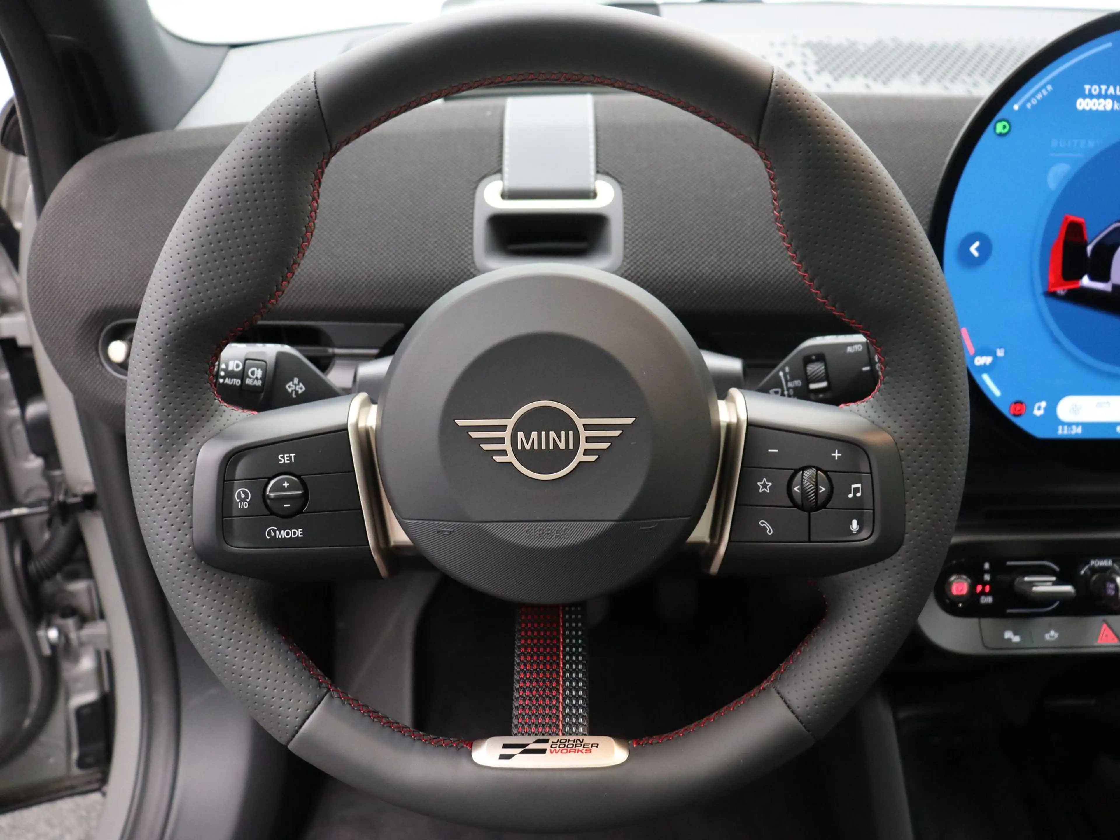 MINI Aceman E John Cooper Works + M Pakket — photo 14