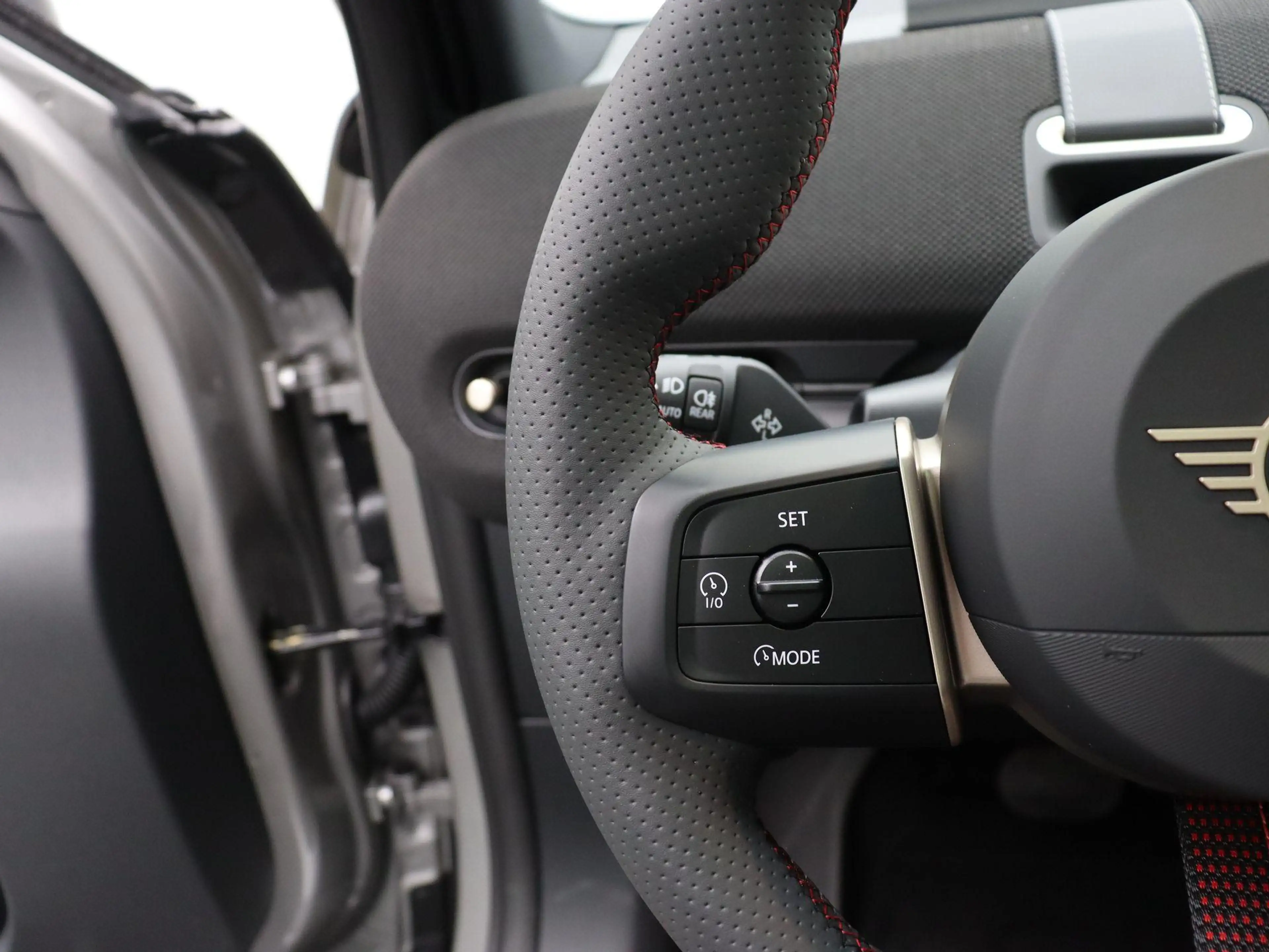MINI Aceman E John Cooper Works + M Pakket — photo 12