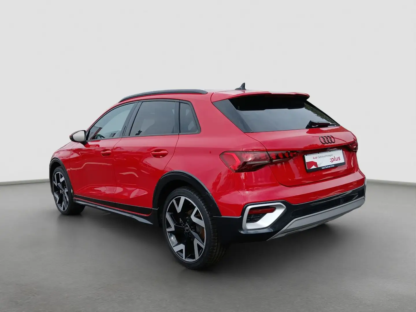 Audi A3 35 TFSI S-tronic Navi Rückfahrkamer Rot - 2