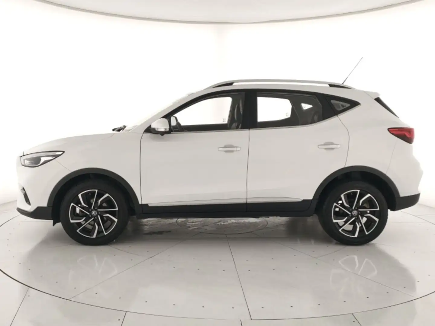 MG ZS 1.5 Luxury Blanc - 2