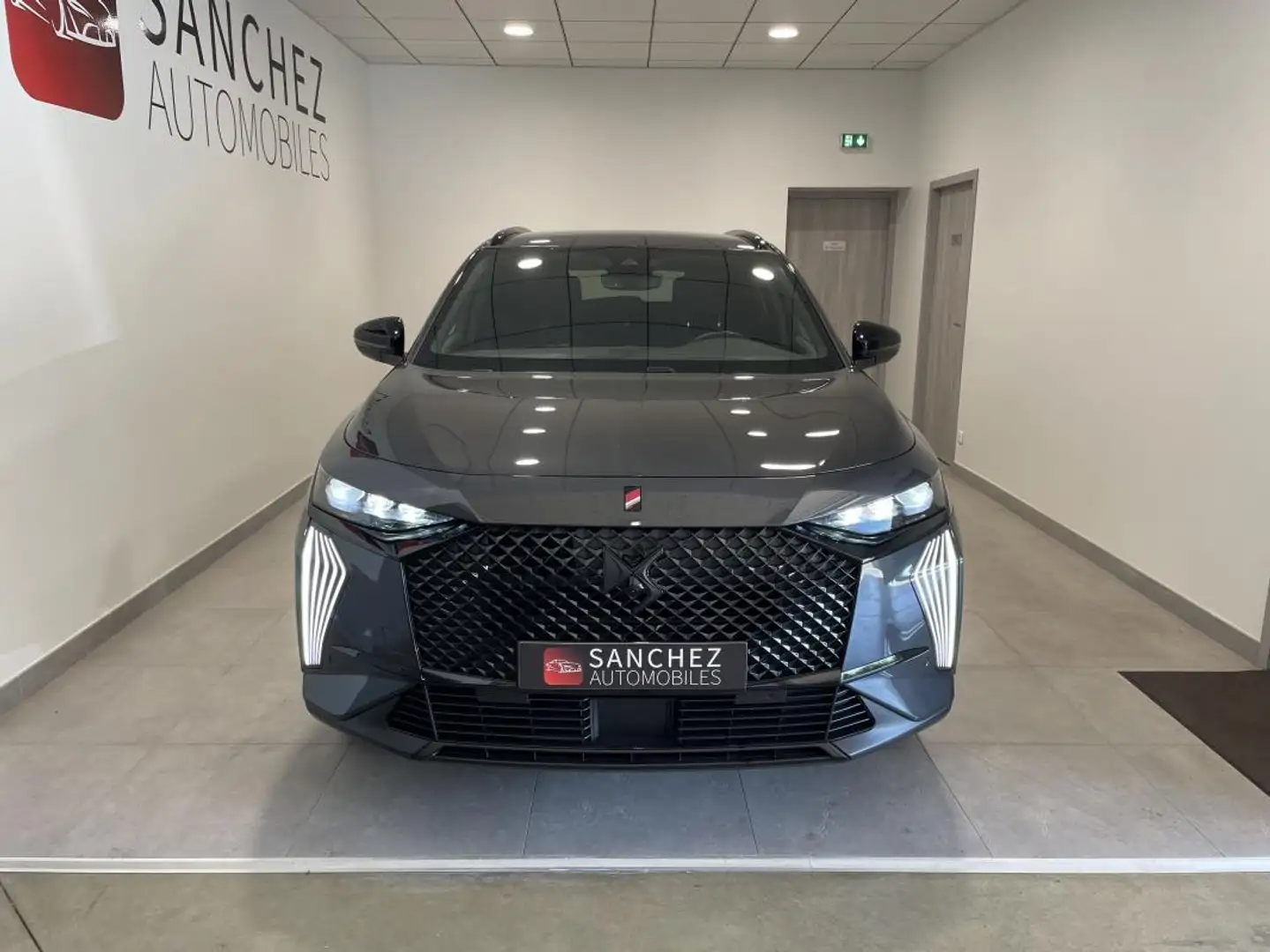 DS Automobiles DS 7 DS7 1.5 BLUEHDI 130 EAT8 PERFORMANCE LINE PLUS - 2