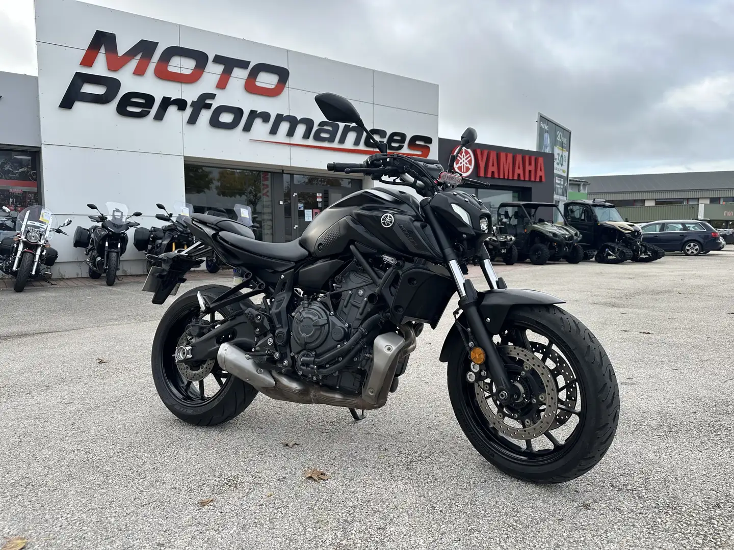Yamaha MT-07 Zwart - 1
