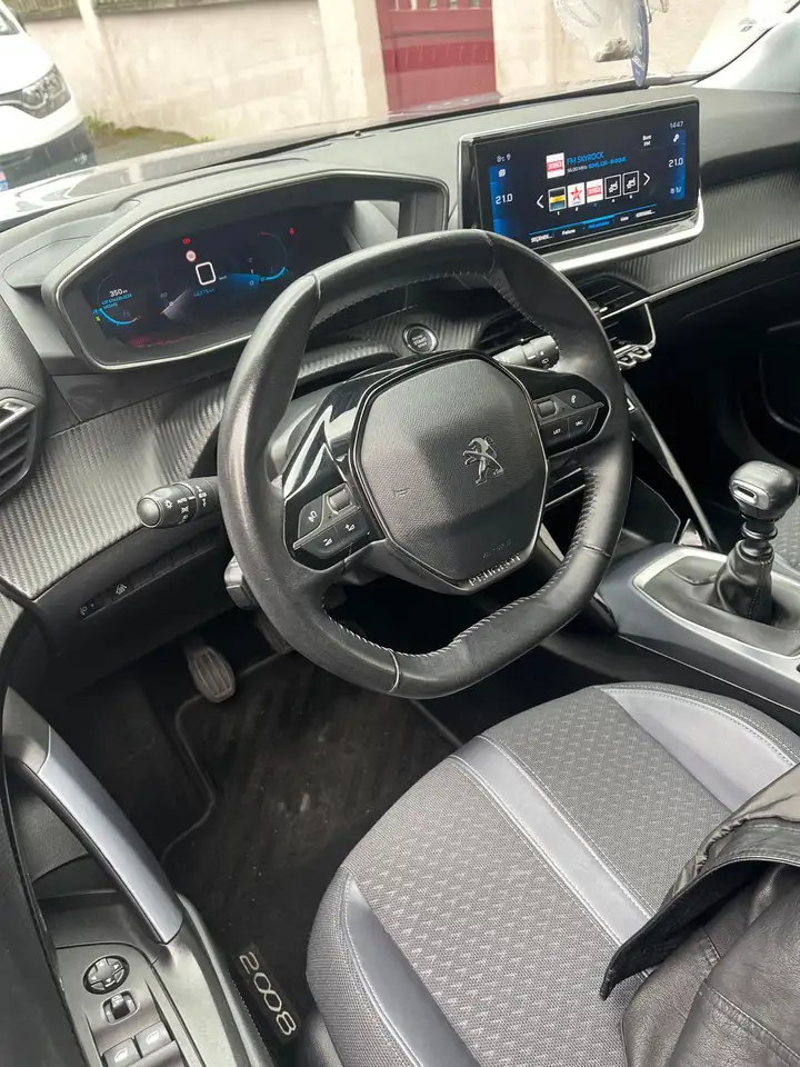 Peugeot 2008 PureTech 130 S