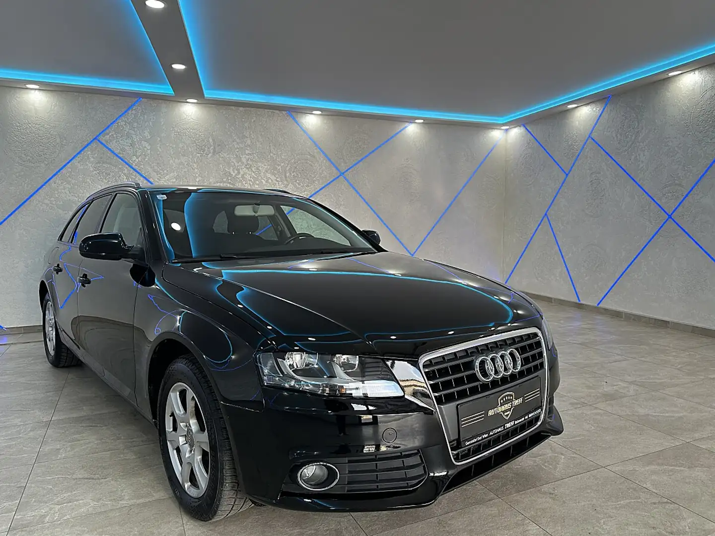 Audi A4 2,0 TDI DPF Aut.*AUTOMATIK*NEUER ZR* Schwarz - 1