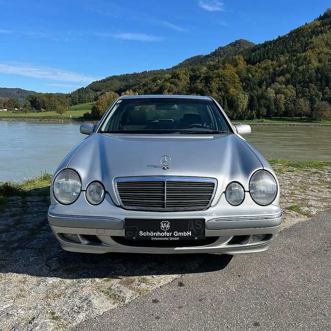 Mercedes-Benz E 270 Elegance CDI Srebrny - 2